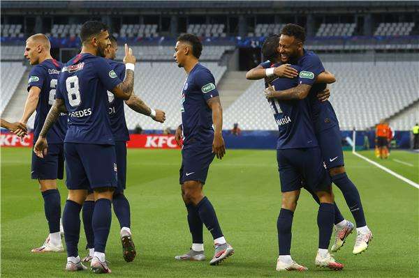 لاعبو باريس سان جيرمان