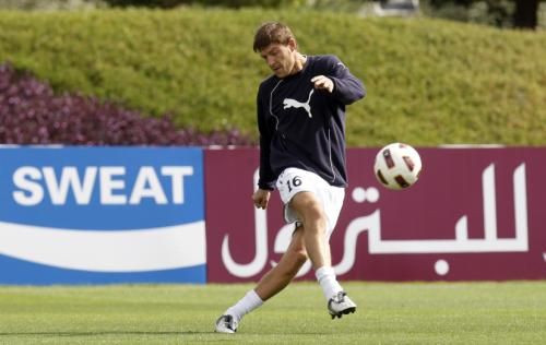 2011-01-042011-01-04t120921z_01_qat37_rtridsp_3_soccer_reuters