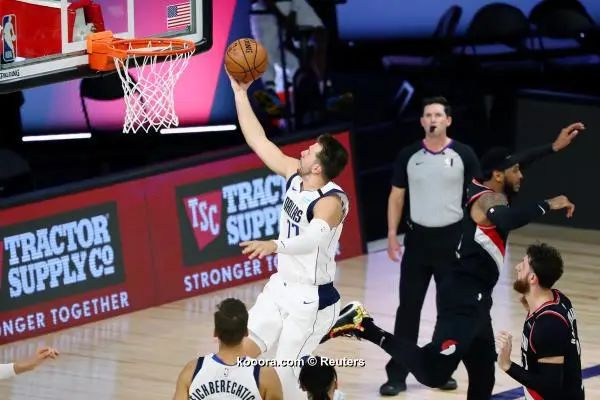 ?i=reuters%2f2020-08-12%2f2020-08-12t014940z_1359302056_nocid_rtrmadp_3_nba-portland-trail-blazers-at-dallas-mavericks_reuters