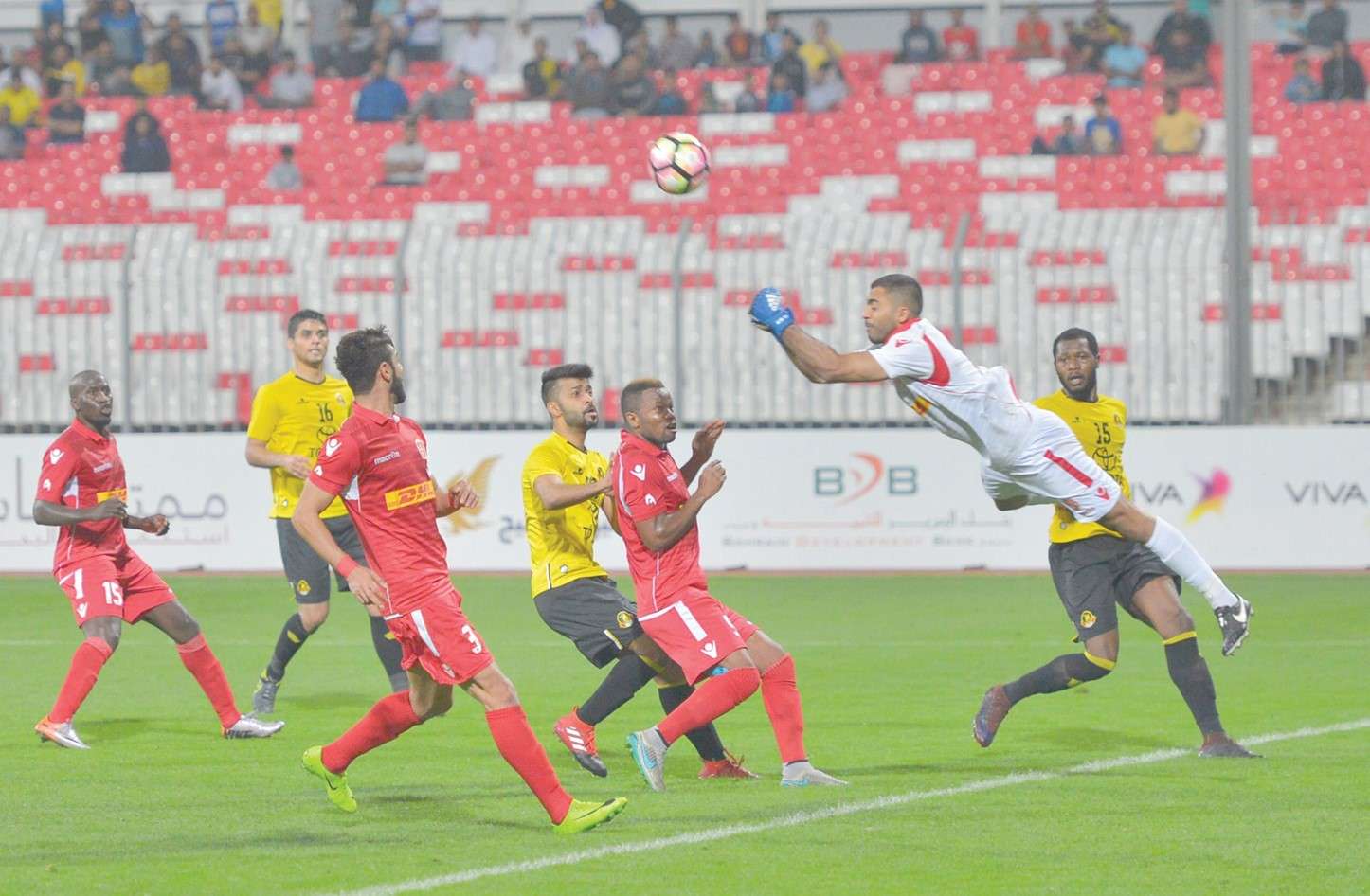 المحرق والأهلي