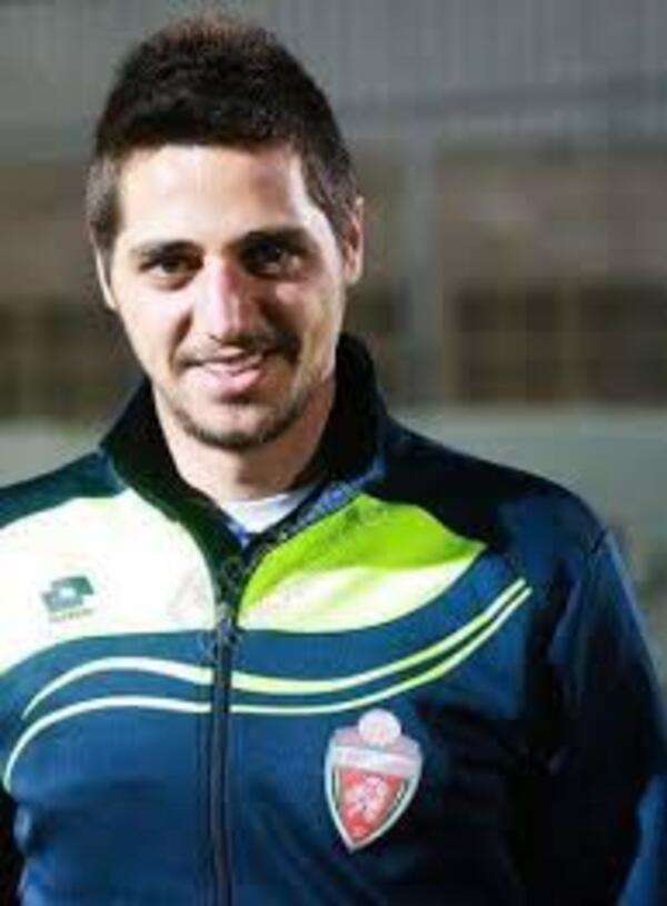 عزمي الشويكي الحارس الجديد لشباب الخليل