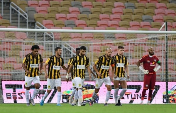 مبولحي خلال المباراة