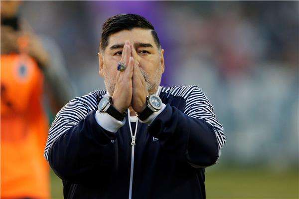 دييجو أرماندو مارادونا 