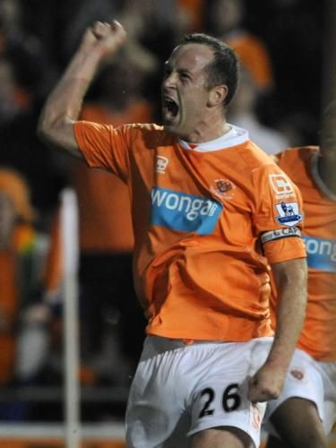 2010-11-01t201956z_01_nvr01_rtridsp_3_soccer-england_reuters