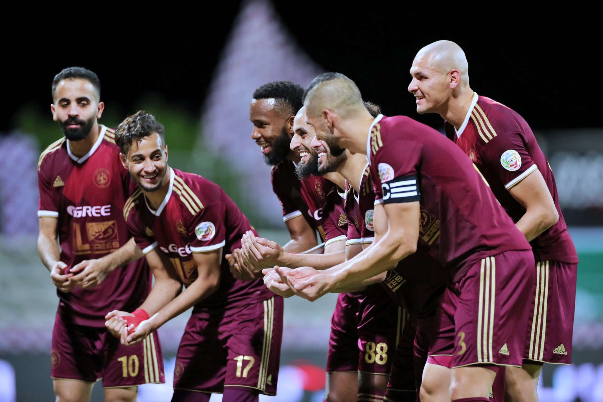 لاعبو الفيصلي