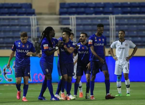 لاعبو الهلال