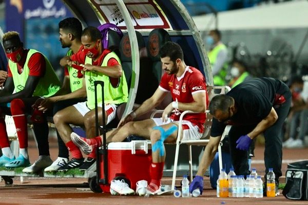 محمود متولي بعد الإصابة - تصوير: أحمد عواد