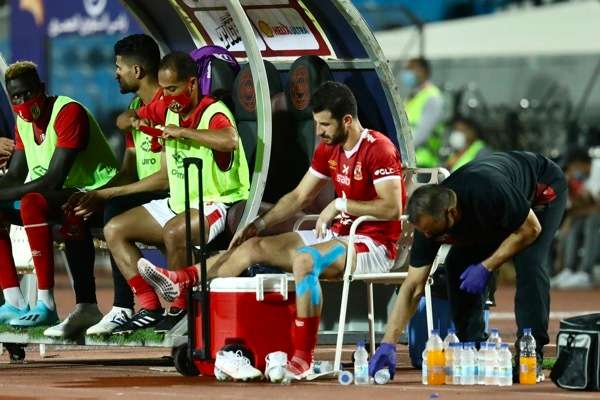 محمود متولي بعد الإصابة - تصوير: أحمد عواد