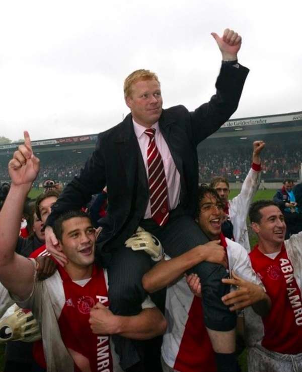 ميدو يحتفل مع كومان - أرشيفية