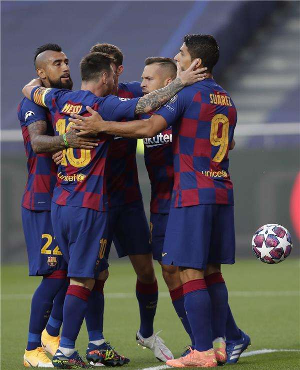 لاعبو برشلونة