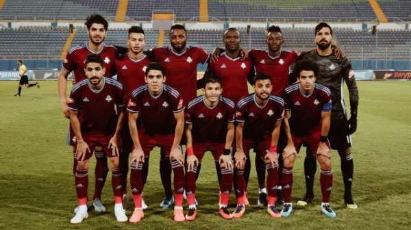 لاعبو بيراميدز 