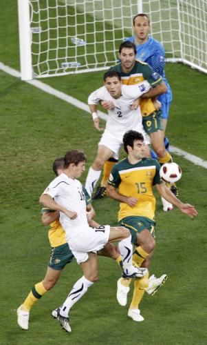 2011-01-252011-01-25t172043z_01_ac785_rtridsp_3_soccer-asian_reuters
