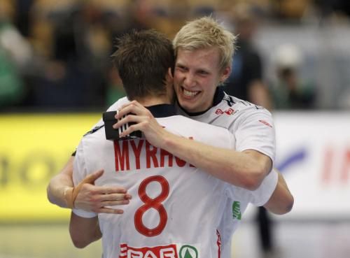 2011-01-252011-01-25t165713z_01_hnd320_rtridsp_3_handball_reuters