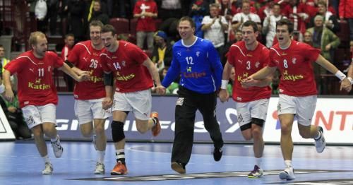 2011-01-252011-01-25t210409z_01_hnd365_rtridsp_3_handball_reuters