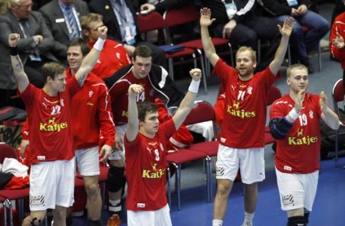 2011-01-252011-01-25t210154z_01_hnd359_rtridsp_3_handball_reuters