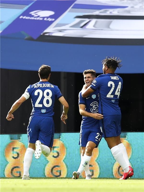 لاعبو تشيلسي