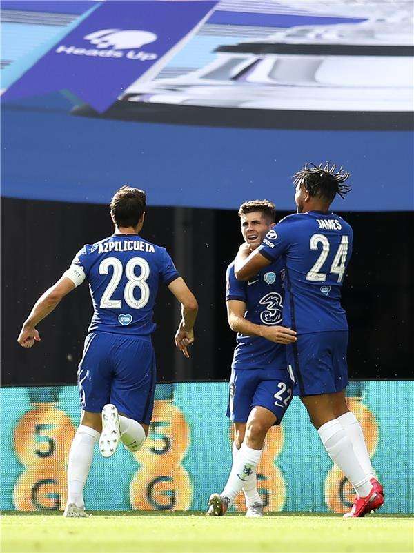 لاعبو تشيلسي