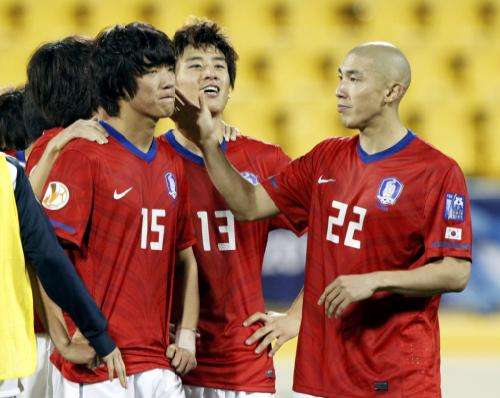 2011-01-252011-01-25t170910z_01_ac476_rtridsp_3_soccer-asian_reuters