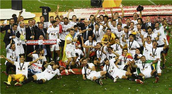 من تتويج إشبيلية