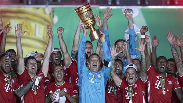 بايرن ميونخ حامل اللقب