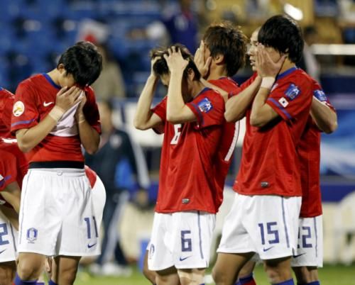 2011-01-252011-01-25t170421z_01_ac475_rtridsp_3_soccer-asian_reuters