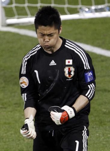 2011-01-252011-01-25t164108z_01_ac463_rtridsp_3_soccer-asian_reuters