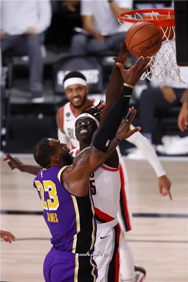 ?i=epa%2fbasketball%2f2020-08%2f2020-08-23-08619369_epa