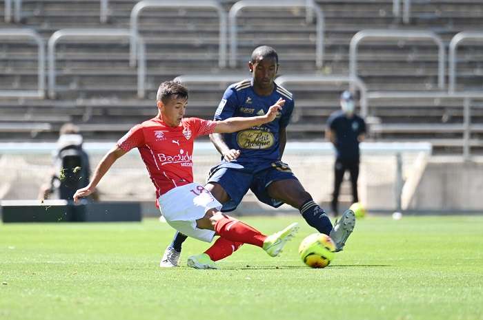 من لقاء نيم وستاد بريست