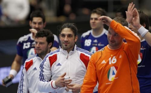 2011-01-252011-01-25t212352z_01_hnd136_rtridsp_3_handball_reuters