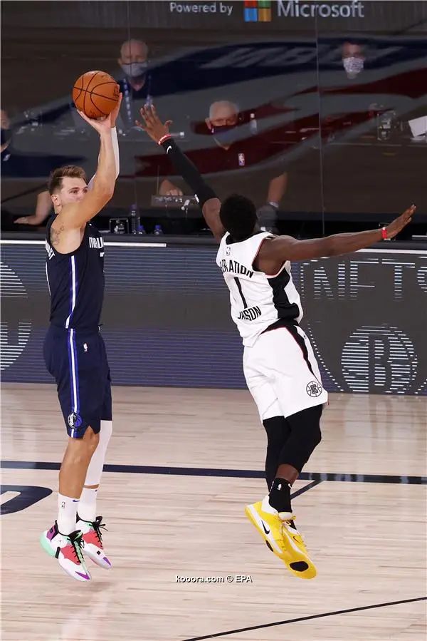 ?i=epa%2fbasketball%2f2020-08%2f2020-08-24-08621305_epa