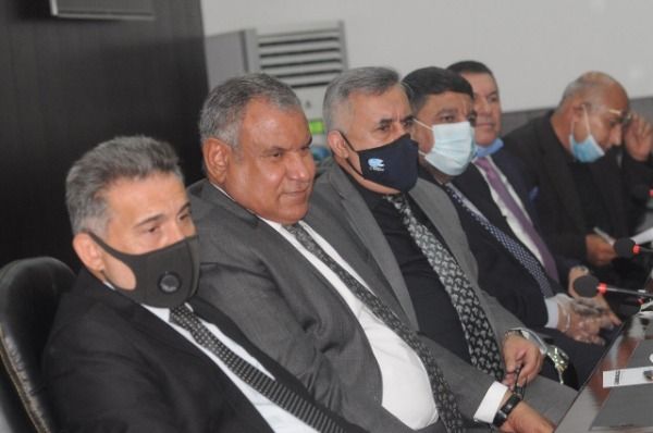 من الاجتماع