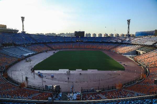 ستاد القاهرة