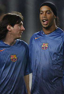 ميسي ورونالدينيو