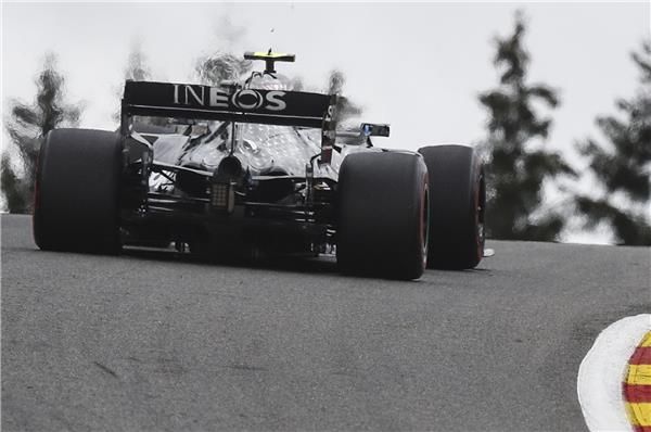 جانب من السباق