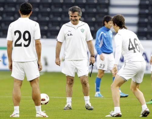 2011-01-272011-01-27t141458z_01_jyh113_rtridsp_3_soccer-asian_reuters