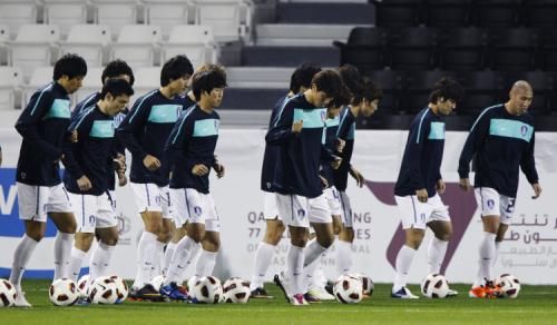 2011-01-272011-01-27t154454z_01_jyh122_rtridsp_3_soccer-asian_reuters