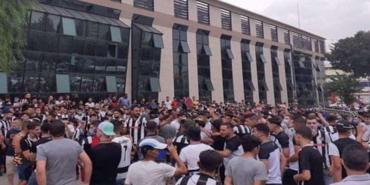 من وقفة سابقة لأنصار وفاق سطيف