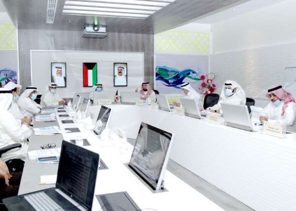 من الاجتماع