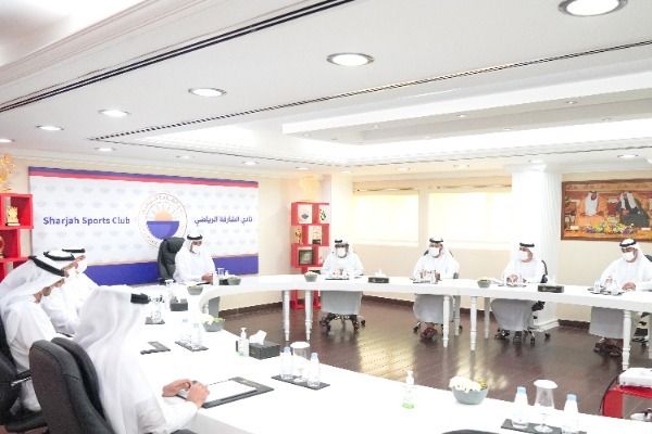 من الاجتماع