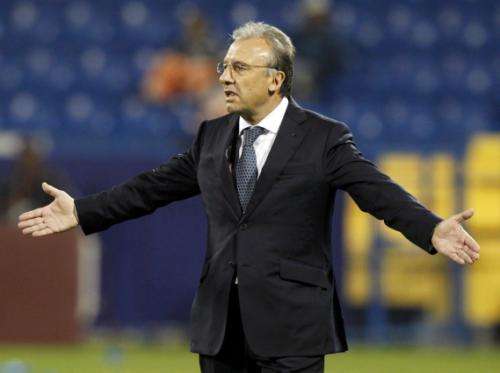 2011-01-252011-01-25t151337z_01_ac432_rtridsp_3_soccer-asian_reuters