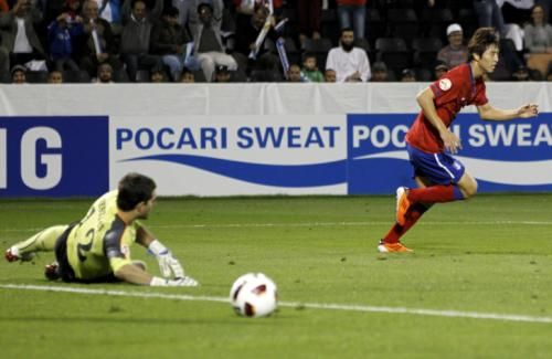 2011-01-282011-01-28t152509z_01_ac507_rtridsp_3_soccer-asian_reuters