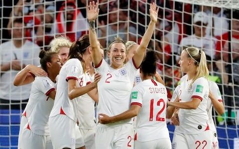 لاعبات منتخب انجلترا