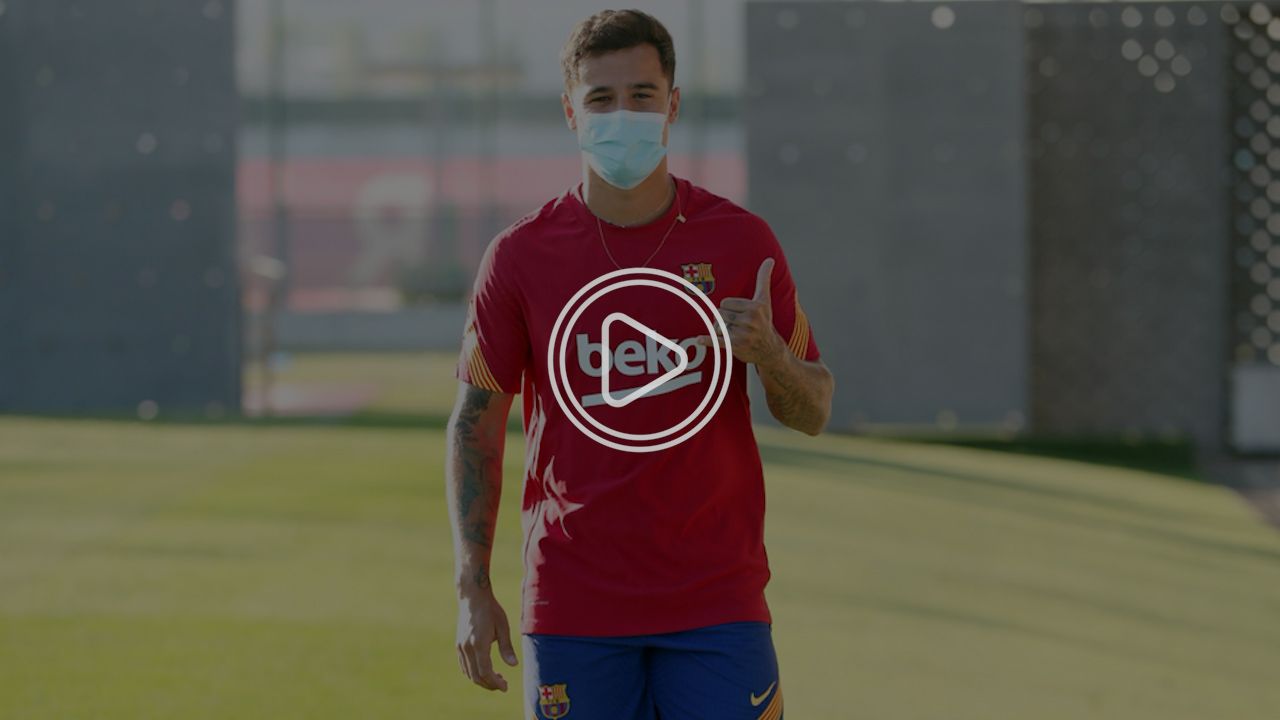 كوتينيو يعود لارتداء قميص برشلونة