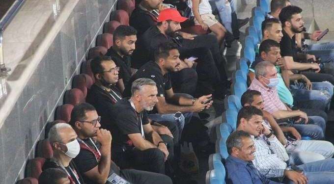 كهربا في مدرجات ستاد القاهرة