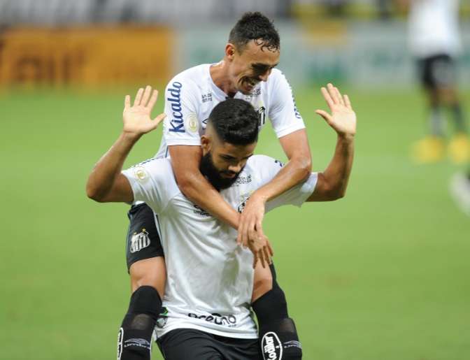 احتفال فيليب جوناثان بالهدف