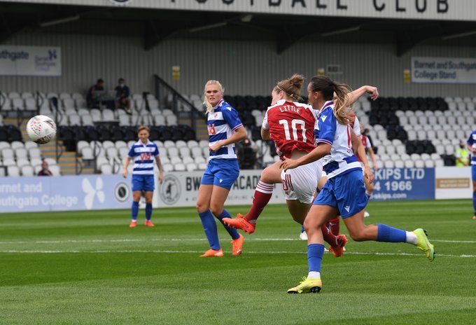 كيم ليتل عند تسجيلها الهدف الأول