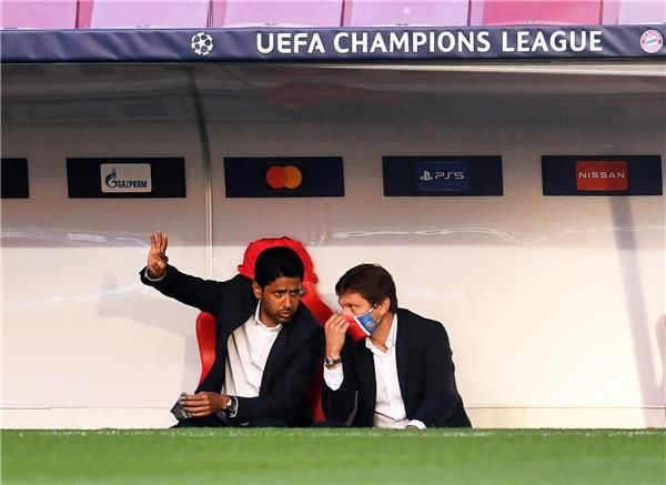 ليوناردو مع ناصر الخليفي رئيس باريس سان جيرمان