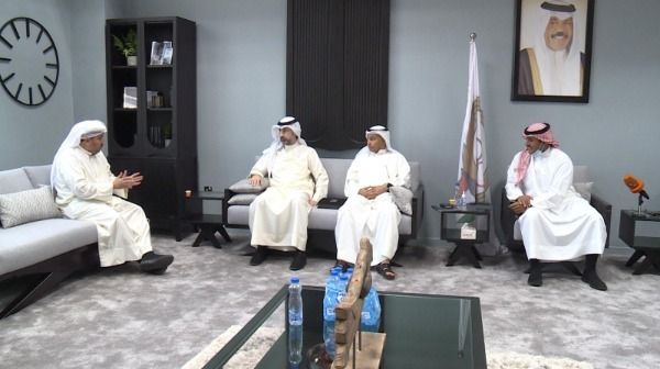 من الاجتماع