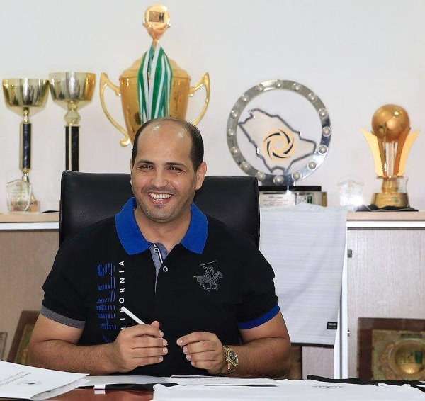 محمد العياري عند تمديد العقد اليوم 