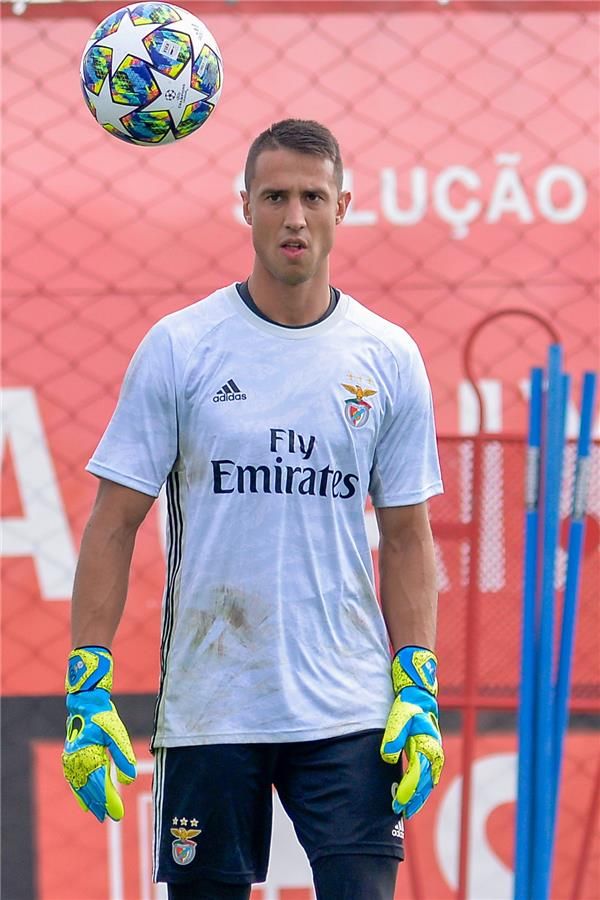 مايل سفيلار  